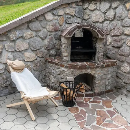 Ajda Holiday home *