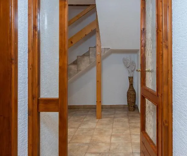 Počitniška hiša Ajda *